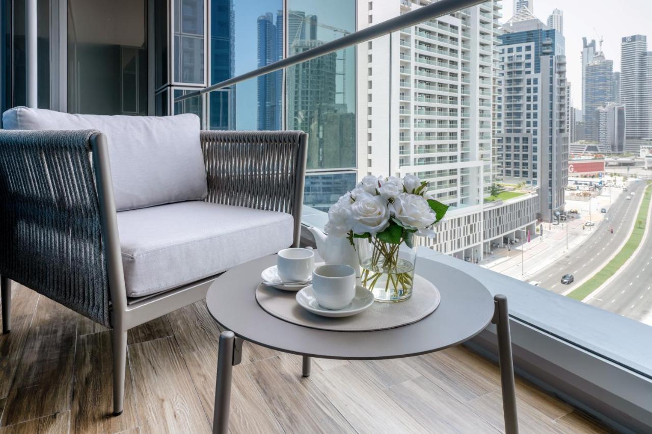 Lusso Hometels J One Business Bay Дубай Екстериор снимка